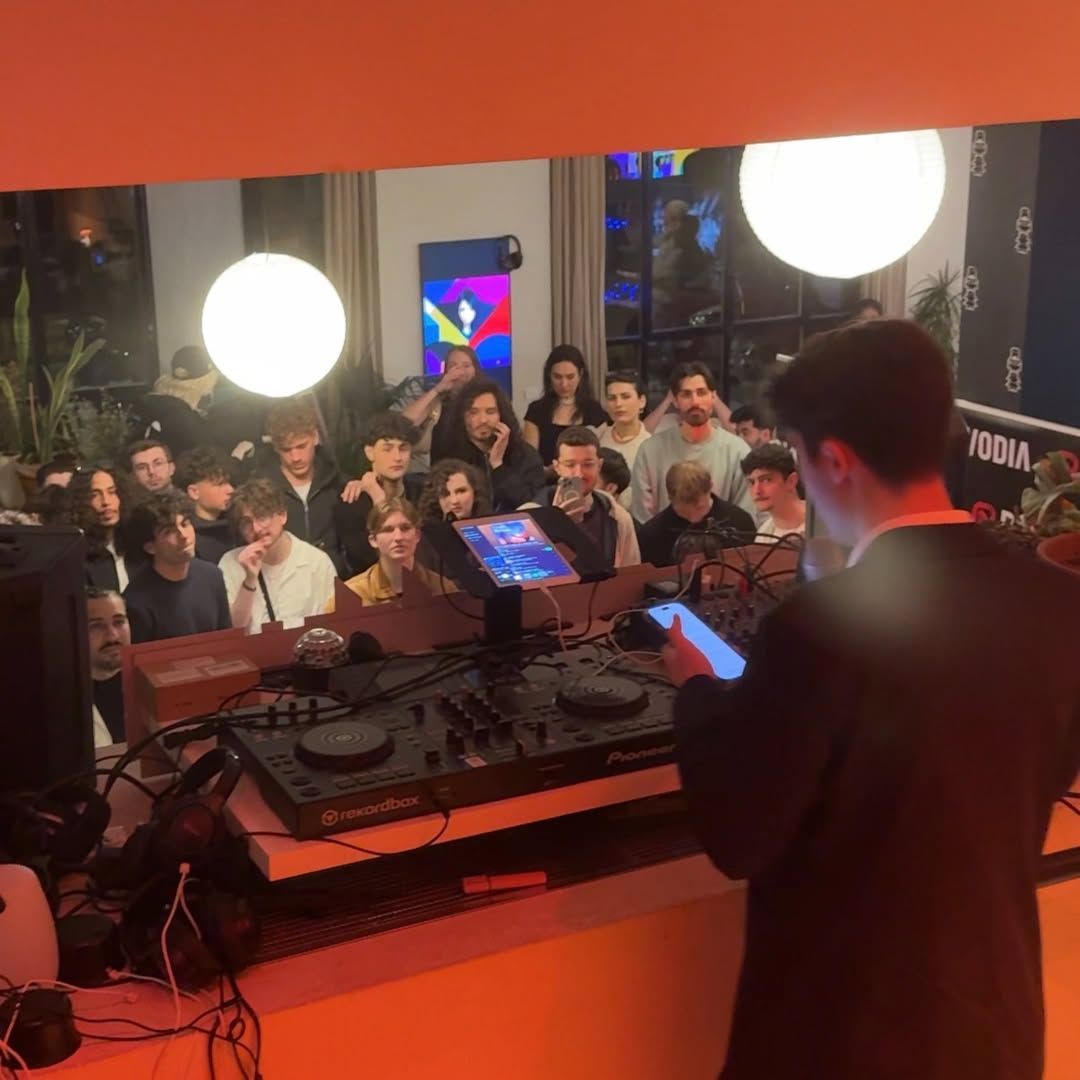 Ghali speaking to the audience at Revodia Creator Night